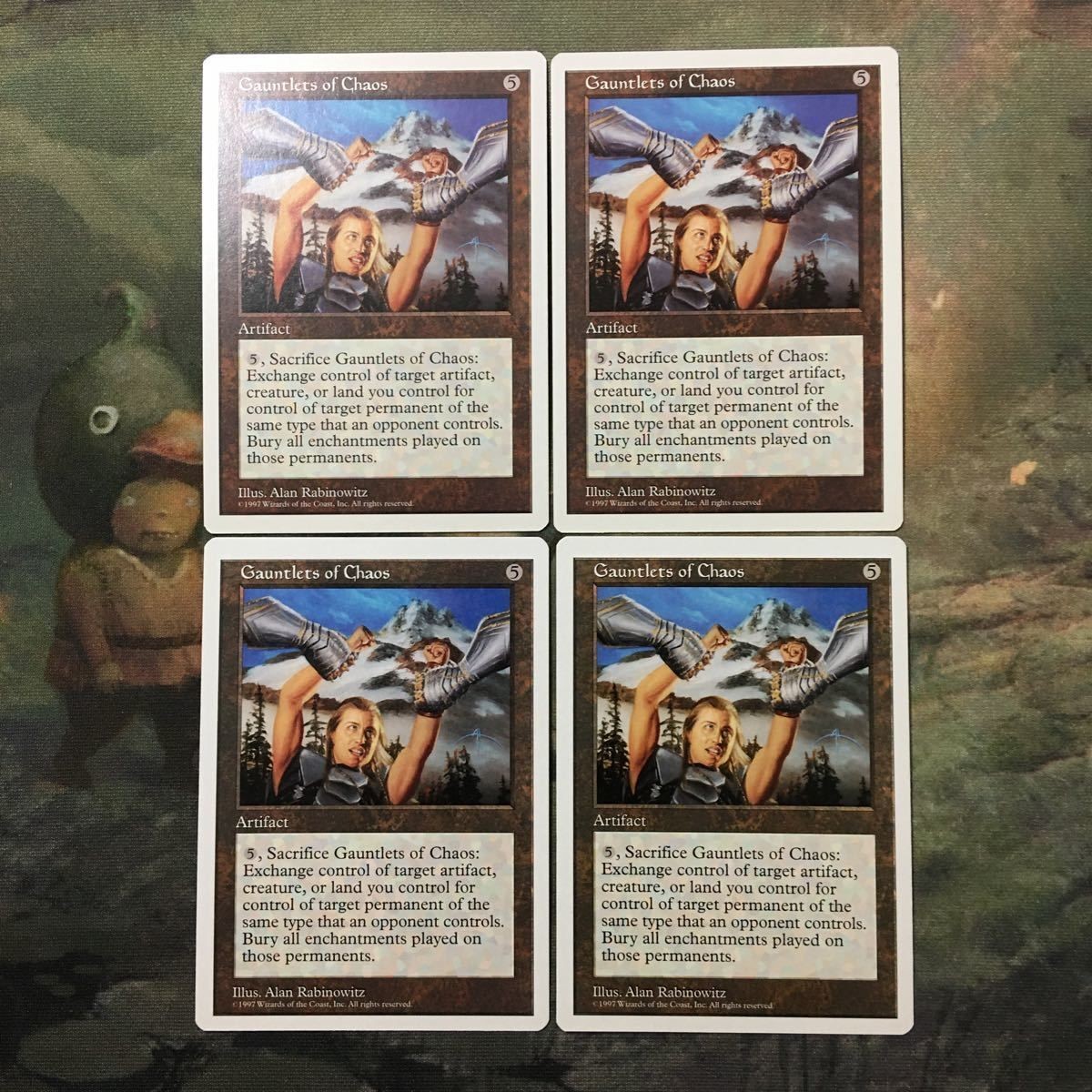 MTG マジックザギャザリング カード まとめ 5ED 混沌の篭手/Gauntlets of Chaos 4枚セット 65