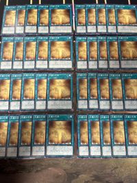 Yu-Gi-Oh Wall of Stone Tomb 40 Cards Holos Lot