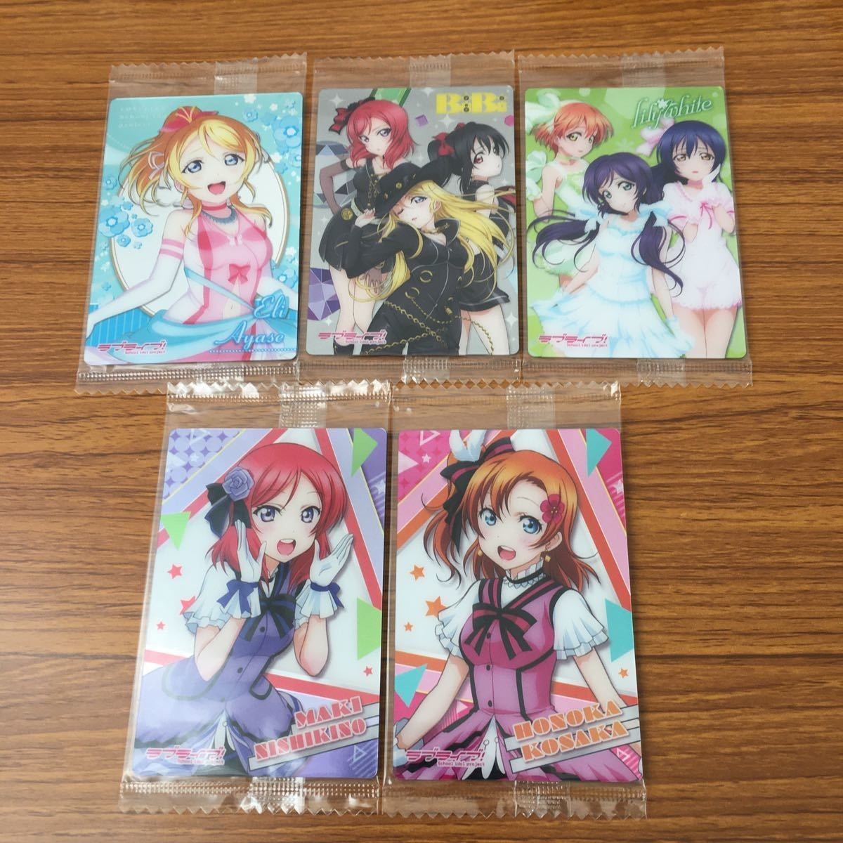未開封 ウエハース カード まとめ ラブライブ 西木野 真姫 高坂 穂乃果 綾瀬 絵里 星空 凛 東條 希 園田 海未 矢澤 にこ 14