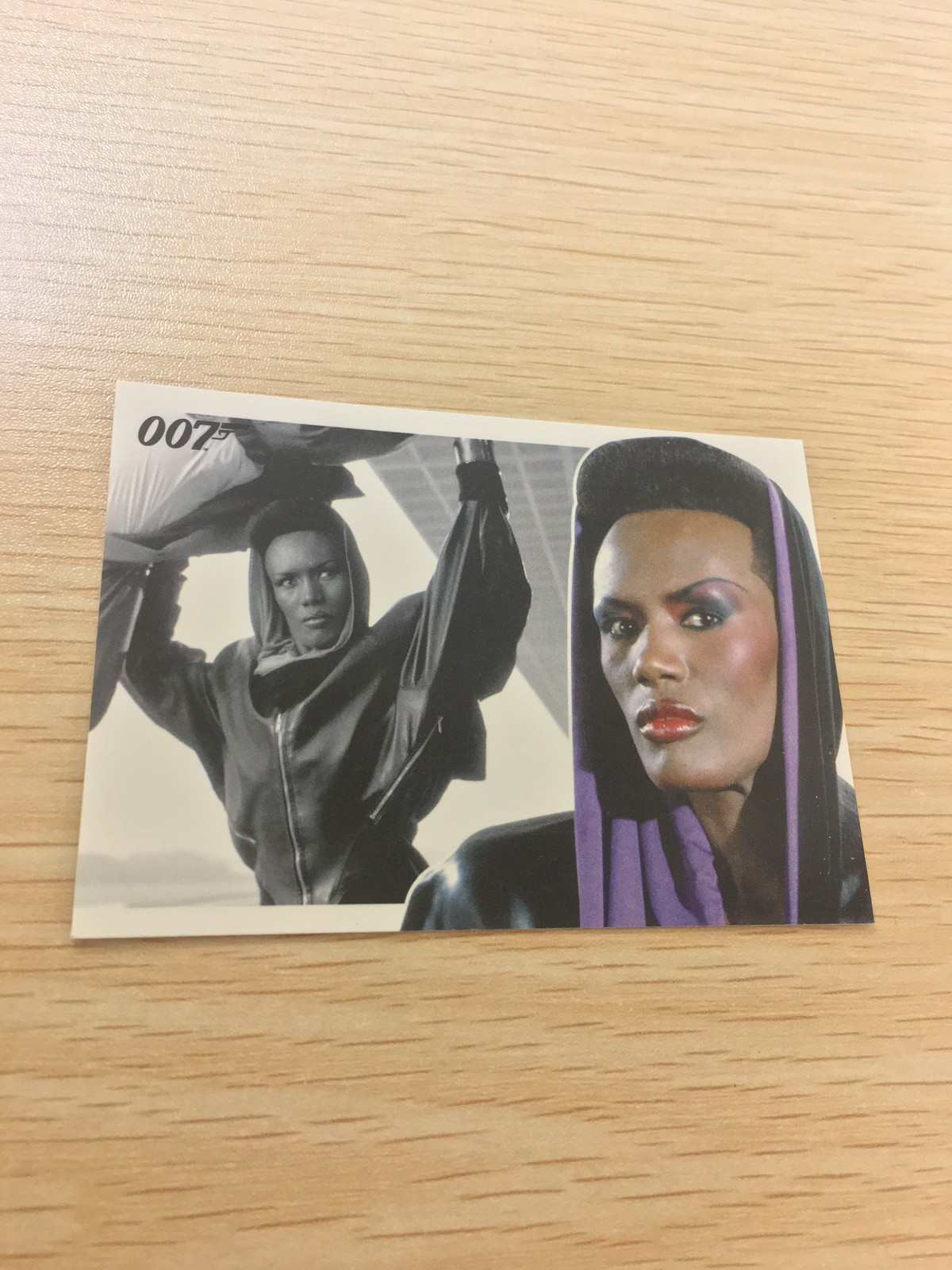 James Bond 007 007 ゼロゼロセブン カード SCIFIHOBBY.COM Rittenhouse Archives カード May Day トレカ 53 Rittenhouse Archives コレクション