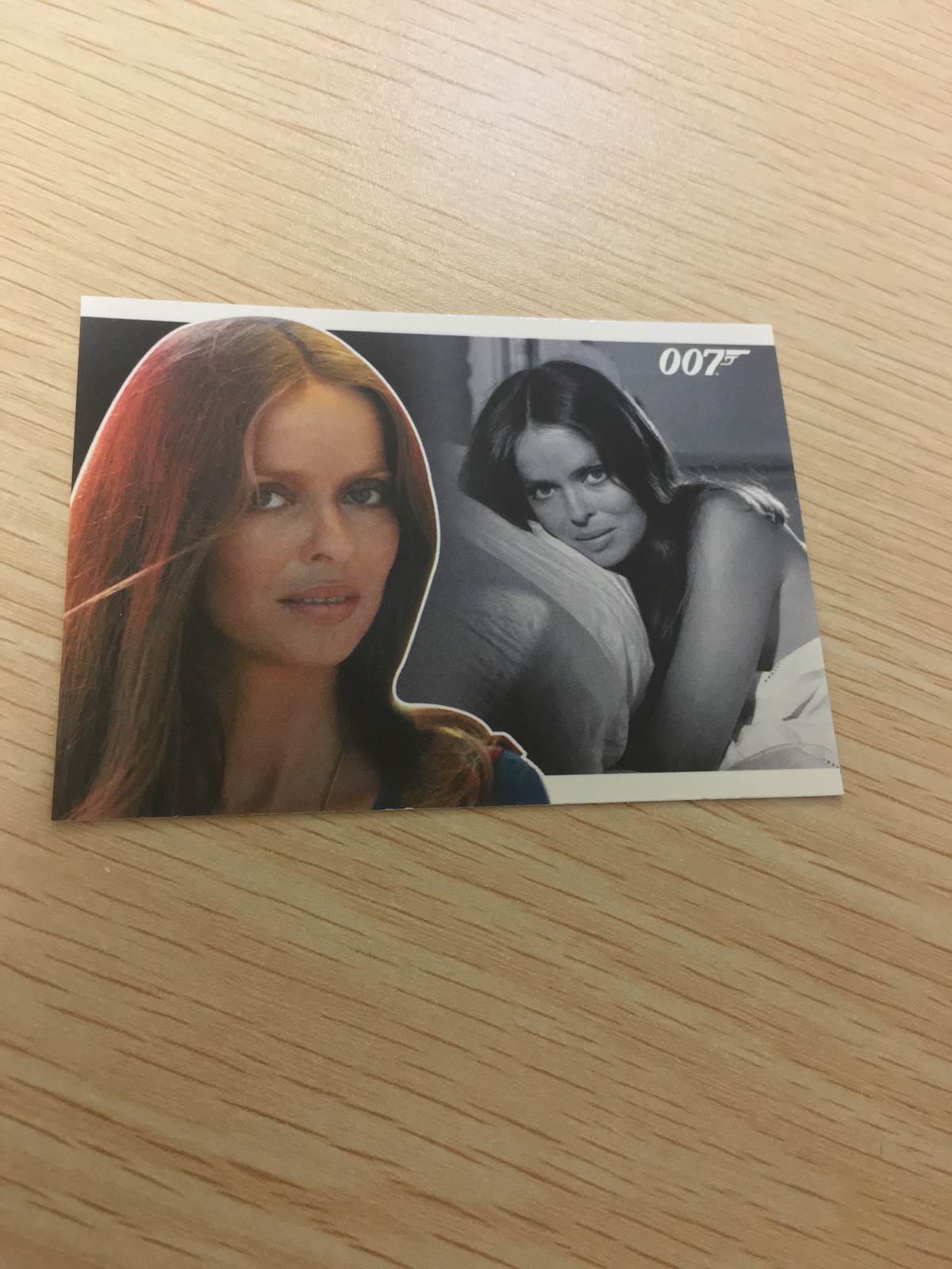 James Bond 007 007 ゼロゼロセブン カード SCIFIHOBBY.COM Rittenhouse Archives カード Major Anya Amasova トレカ 37 トレーディング