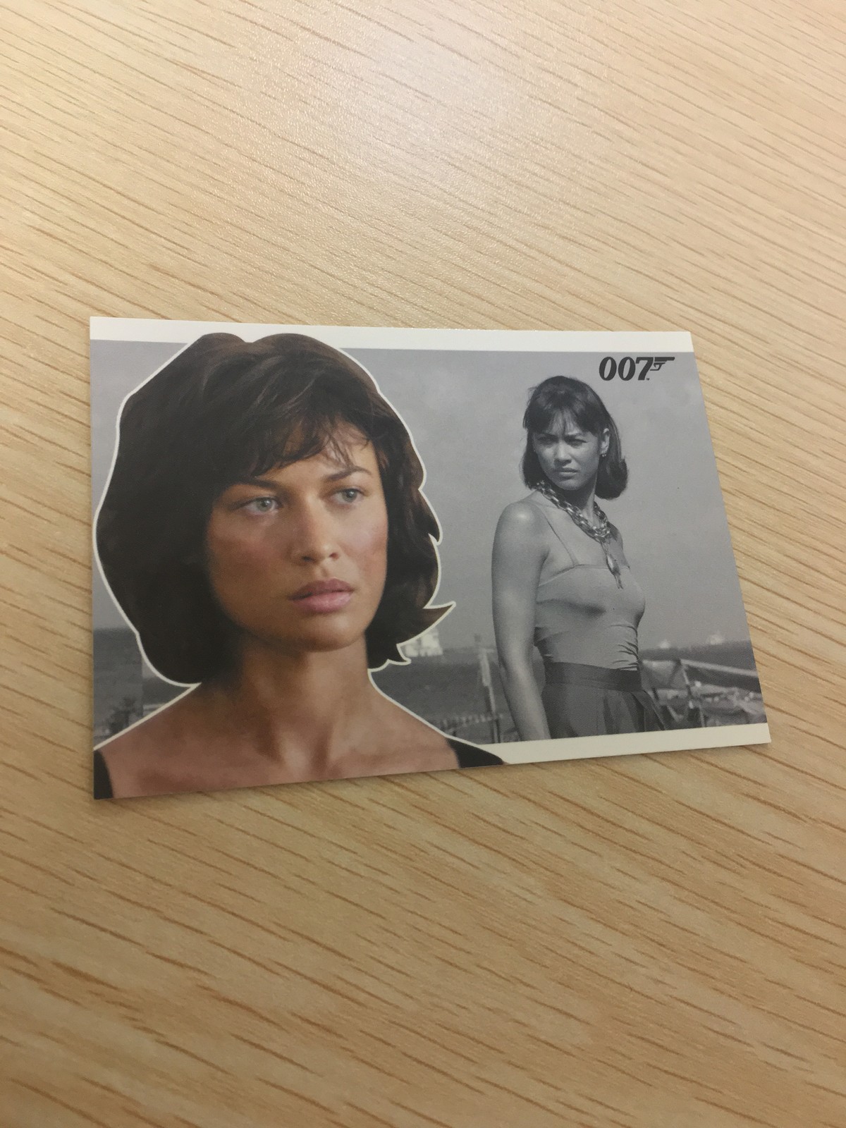 007 Quantum of Solace 007 ゼロゼロセブン カード SCIFIHOBBY.COM Rittenhouse Archives カード Camille トレカ 80 Rittenhouse Archives