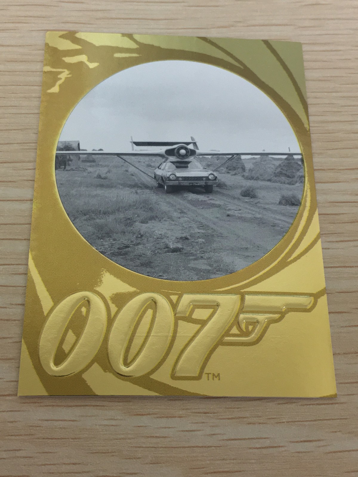 James Bond 007 007 ゼロゼロセブン カード カード The Man with the Golden Gun - Scaramanga's Flying Car トレカ 077 トレーディング