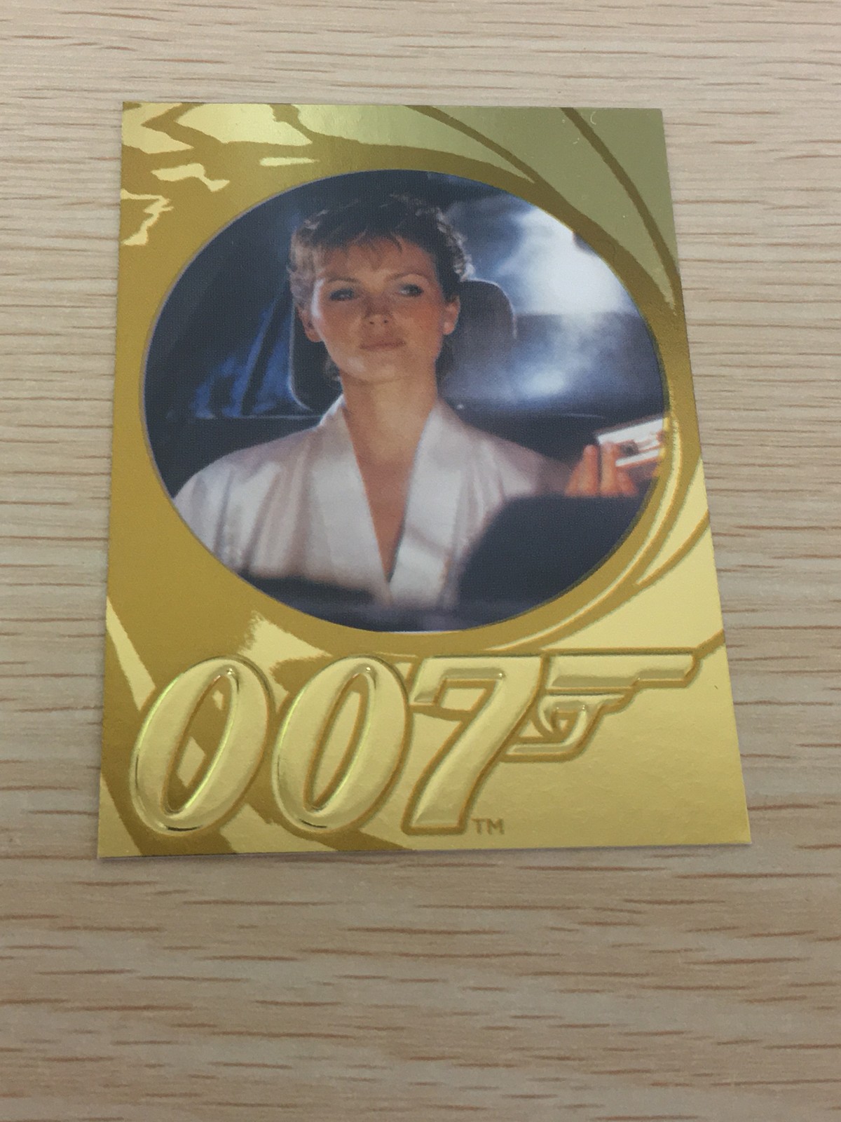James Bond 007 A View to a Kill Card #124 Pola Ivanova Rittenhouse 007 card FOIL