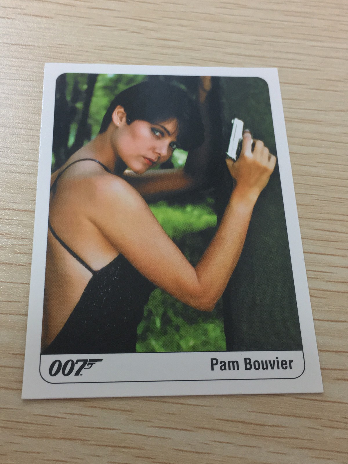 James Bond 007 007 ゼロゼロセブン カード カード Pam Bouvier トレカ 144 Rittenhouse Archives トレーディング