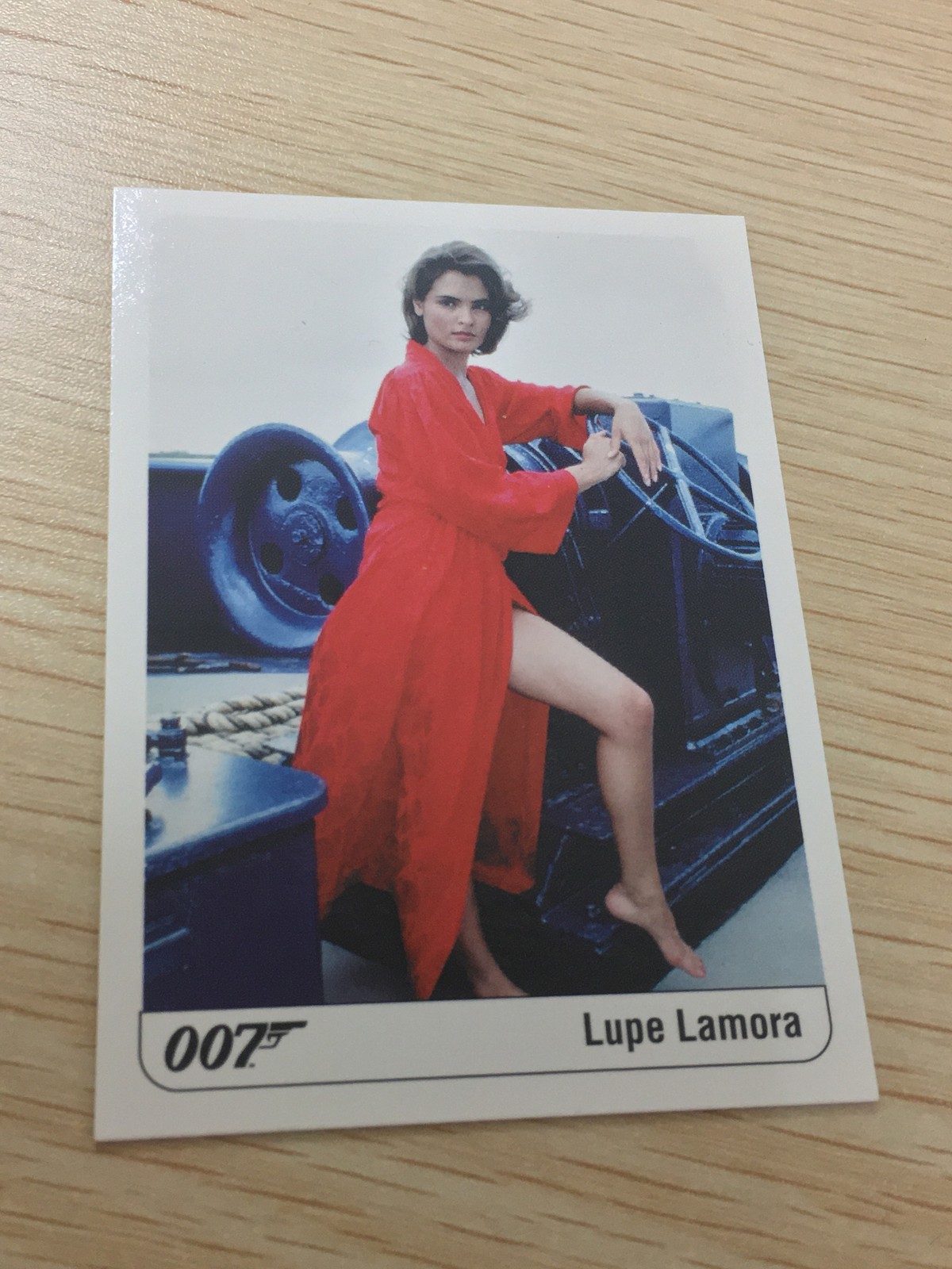 James Bond 007 007 ゼロゼロセブン カード カード Lupe Lamora トレカ 142 Rittenhouse Archives トレーディング