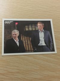 007 Quantum of Solace 007 ゼロゼロセブン カード カード M Bond at MI6 Safehouse トレカ 004 Rittenhouse Archives トレーディング サムネイル 1