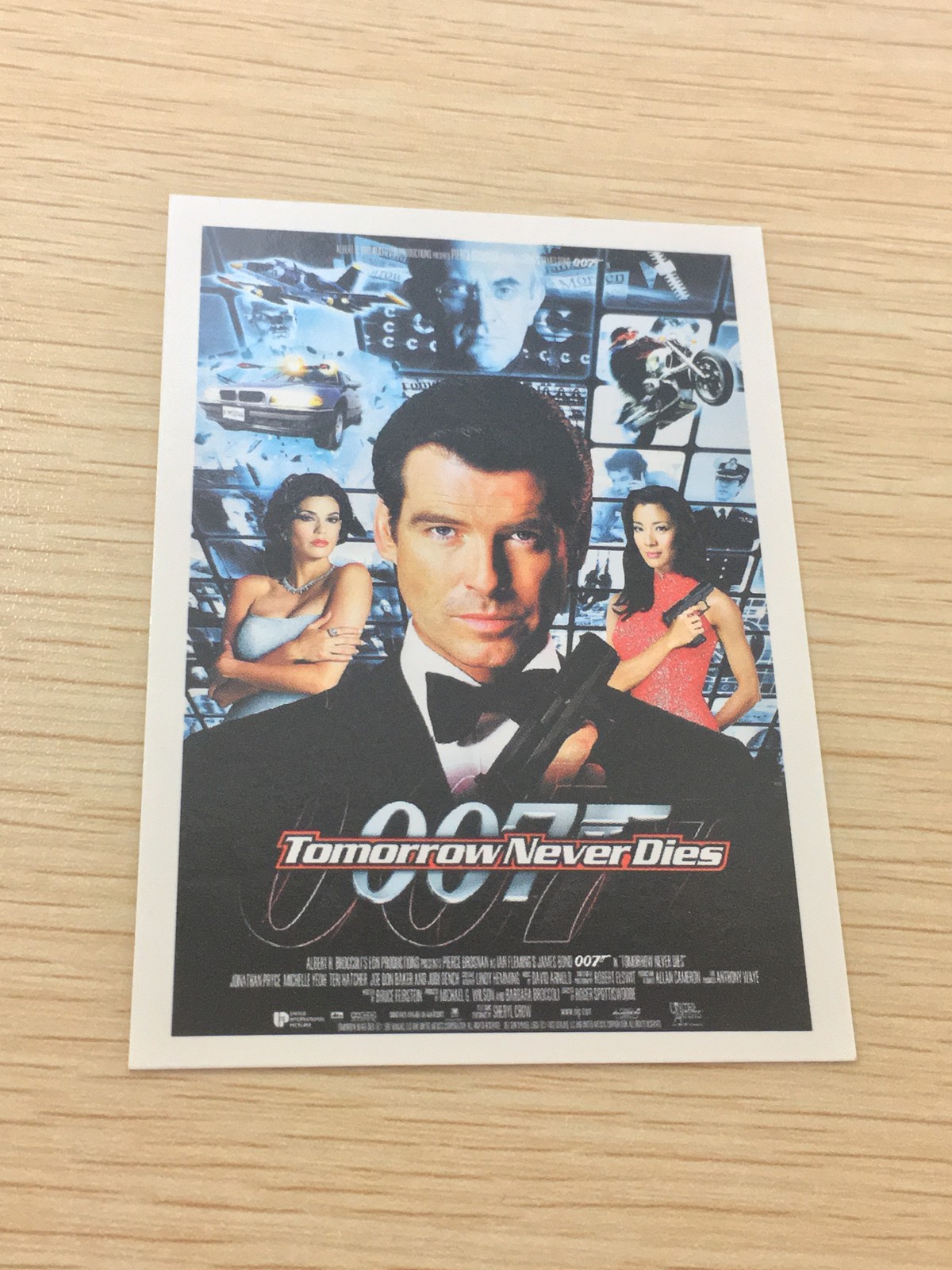 James Bond 007 Tomorrow Never Dies 007 ゼロゼロセブン カード 映画 ポスター風 カード Tomorrow Never Dies トレカ Rittenhouse Archives