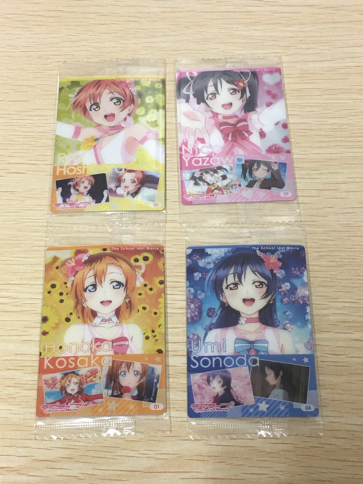 ラブライブ! The School Idol Movie カード まとめ キャラクター 高坂穂乃果 園田海未 星空凛 矢澤にこ 4枚 01 04 05 09 バンダイ 食玩 ウエハース