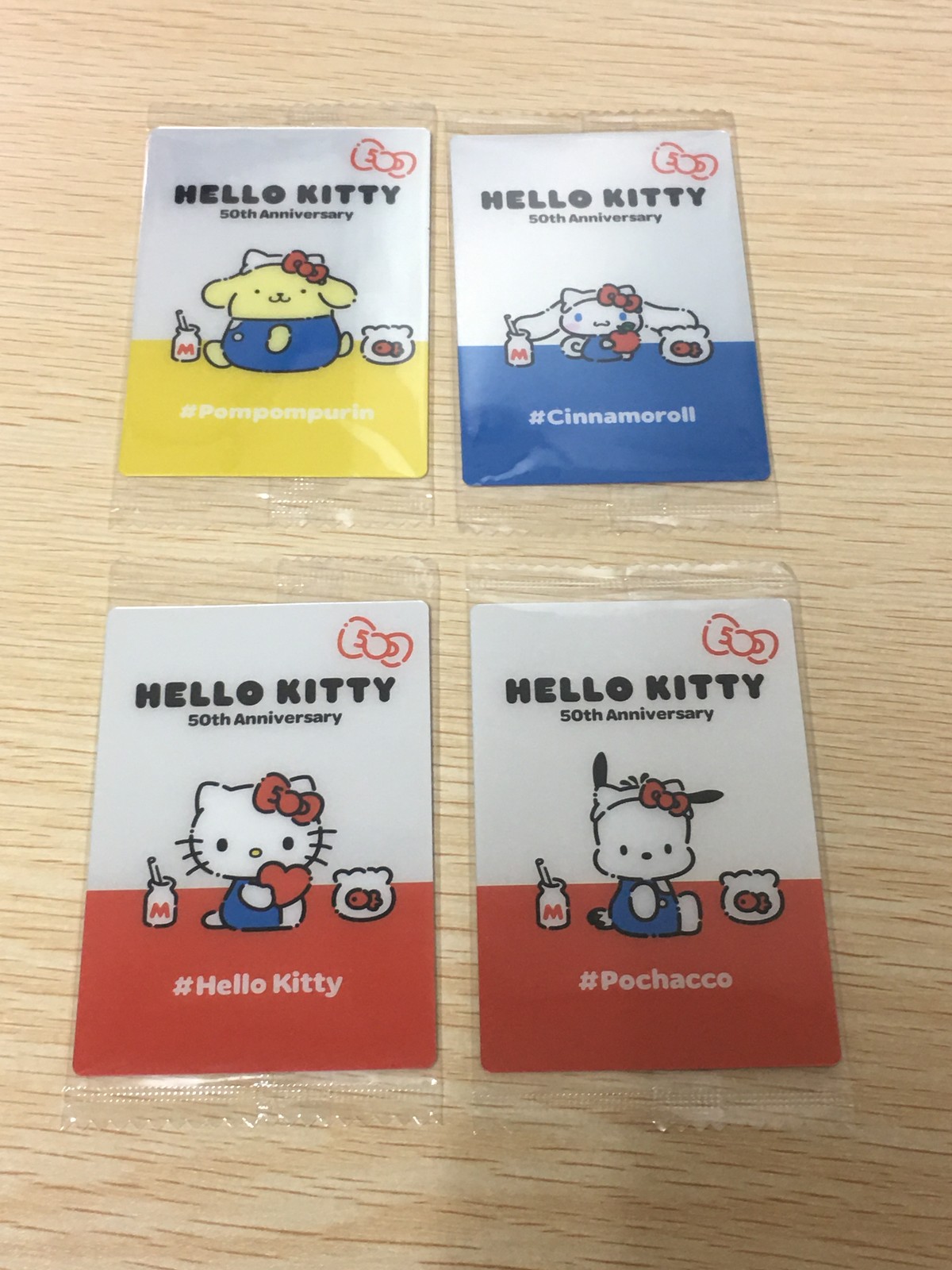 ハローキティ HELLO KITTY 50th Anniversary カード まとめ ポムポムプリン シナモロール ポチャッコ 4枚 16 15 14 18 バンダイ 食玩