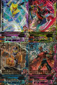 仮面ライダー ガンバライジング 仮面ライダー ガンバライジング SR カード まとめ 仮面ライダーメテオストーム 仮面ライダー武神鎧武 ブラッドオレンジアームズ 仮面ライダーナックル クルミアームズ 4枚 BS3-031 バンダイ サムネイル 1