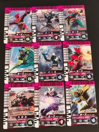 仮面ライダーガンバライジング ガンバレアイス チョコスナック カード まとめ ヒーロー 仮面ライダーオーズ タジャドルコンボ 仮面ライダーバース 仮面ライダーオーズ タトバコンボ 仮面ライダーオーズ ガタキリバコンボ 9枚 食玩 サムネイル 1