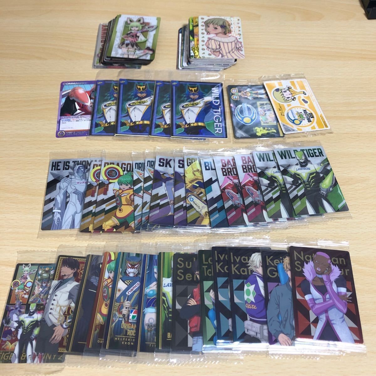 TIGER&BUNNY タイガー&バニー タイバニ 未開封 ウエハース カード ブルーローズ ドラゴンキッド パオリン カリナ o5-1 m056