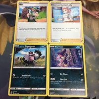 ポケモンカード 旧裏面 英語版 海外 ミロ ポケモンセンターのおねえさん ガラルジグザグマ チョロネコ 39