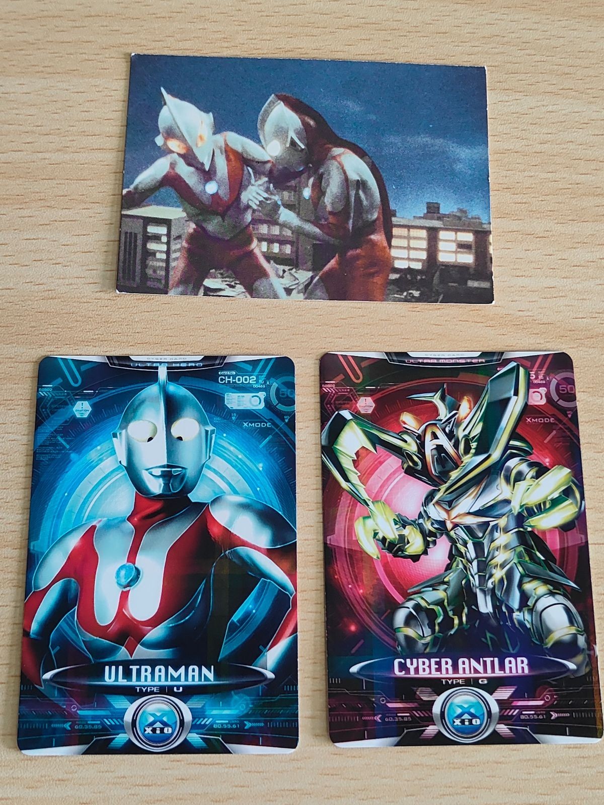 タイプU W02 CH-002 ウルトラマン X サイバーアントラー W11 ニセウルトラマン VS ウルトラマン スナック 35