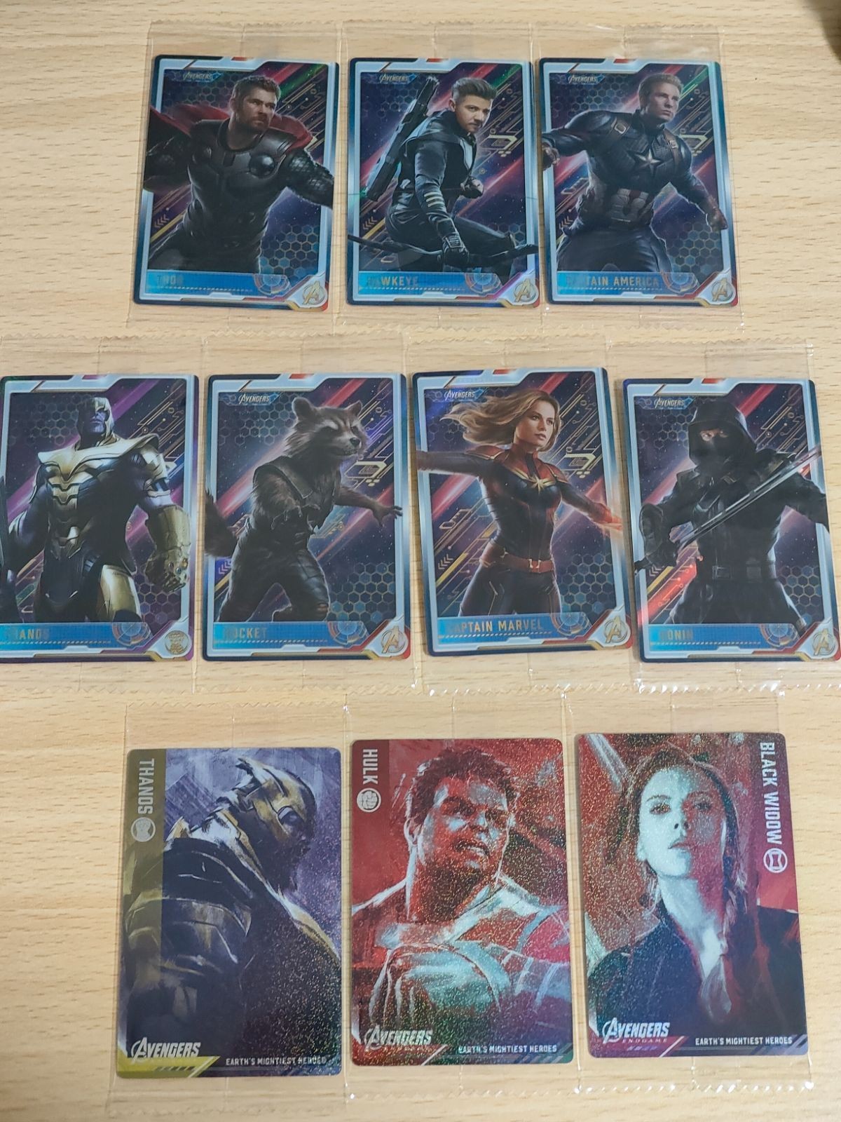 アベンジャーズ ウエハース カード ブラックウィドウ ハルク タノス キャプテンマーベル 未開封 まとめ カード